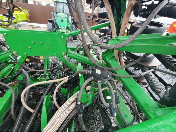 Сівалка пневматична John Deere 1890 (2013)