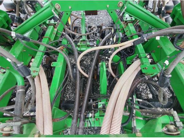 Сівалка пневматична John Deere 1890 (2013)
