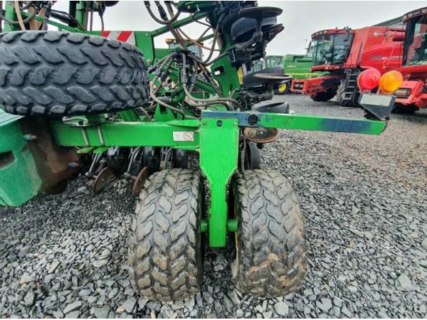 Сівалка пневматична John Deere 1890 (2013)