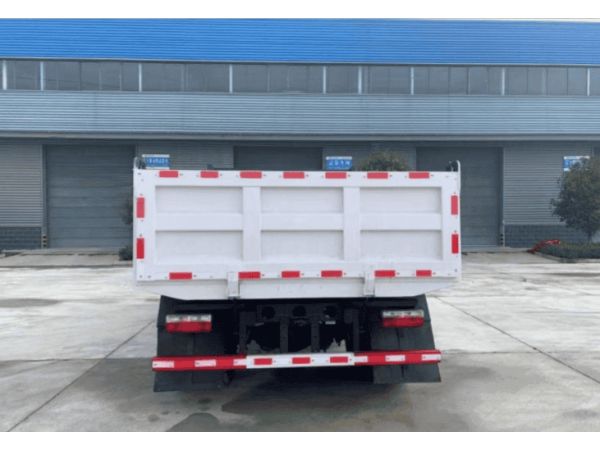 Самосвал Dongfeng (2023)
