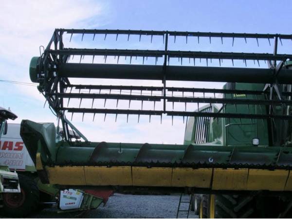 Жатка John Deere 930F (2003)