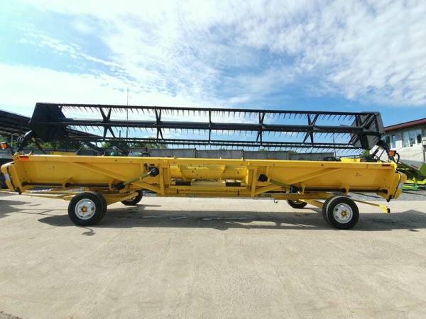 Жатка зернова New Holland 74C