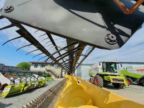 Жатка зернова New Holland 74C