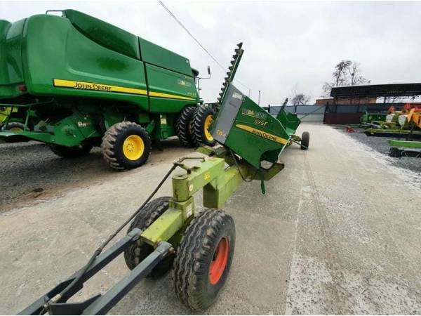 Ріпаковий стіл John Deere Zurn 7.6 під 625F (2005)