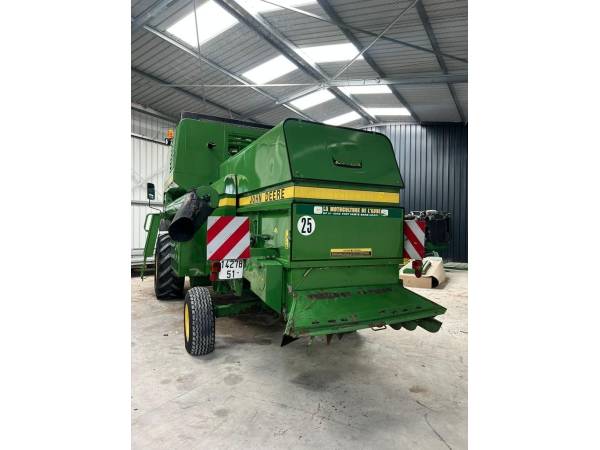 Комбайн John Deere 1177 (1990)
