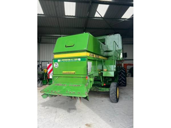 Комбайн John Deere 1177 (1990)