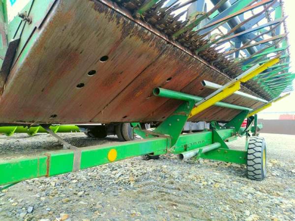 Візок під жатку John Deere 5.5 метрів (1990)