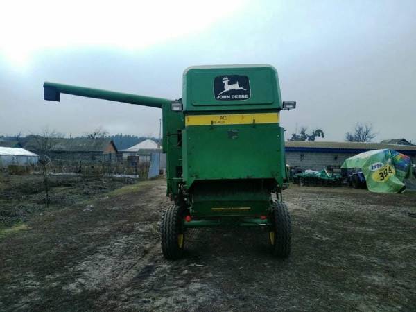 Комбайн John Deere 1052 (1989)