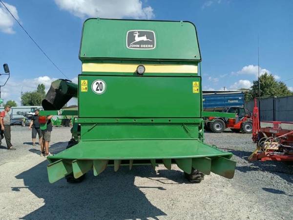 Комбайн John Deere 1188 (1996)