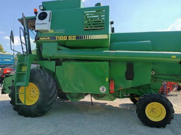 Комбайн John Deere 1188 (1996)