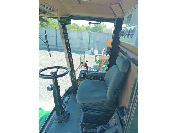 Комбайн John Deere 1188 (1996)