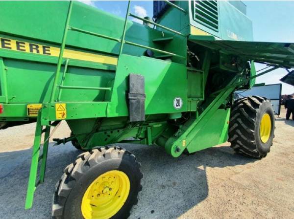 Комбайн John Deere 1188 (1996)