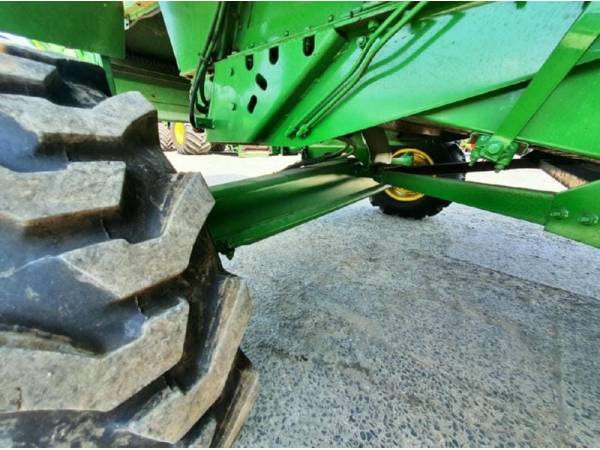 Комбайн John Deere 1188 (1996)