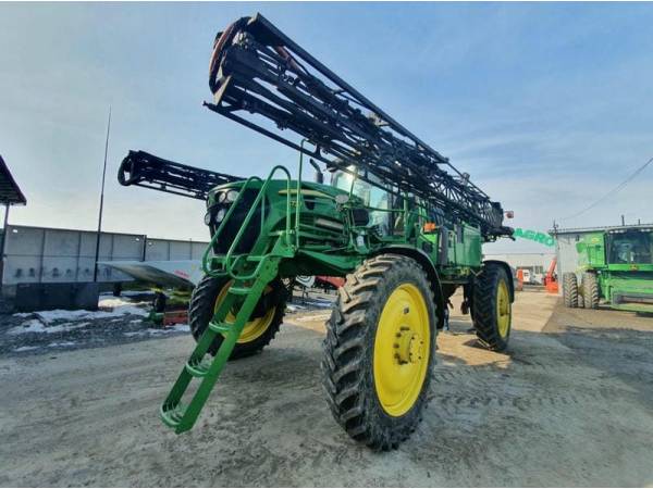 Самохідний обприскувач John Deere 4730 (2012)