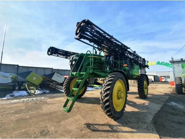 Самохідний обприскувач John Deere 4730 (2012)