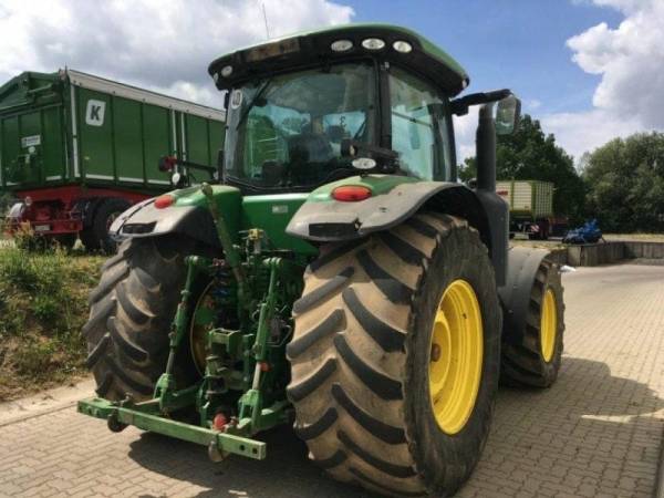 Трактор John Deere 8360 R (2012)