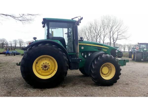 Трактор John Deere 7930 (2007)
