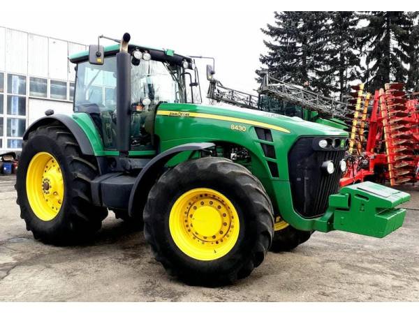 Трактор John Deere 8430 (2008)