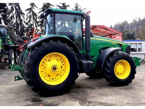 Трактор John Deere 8430 (2008)