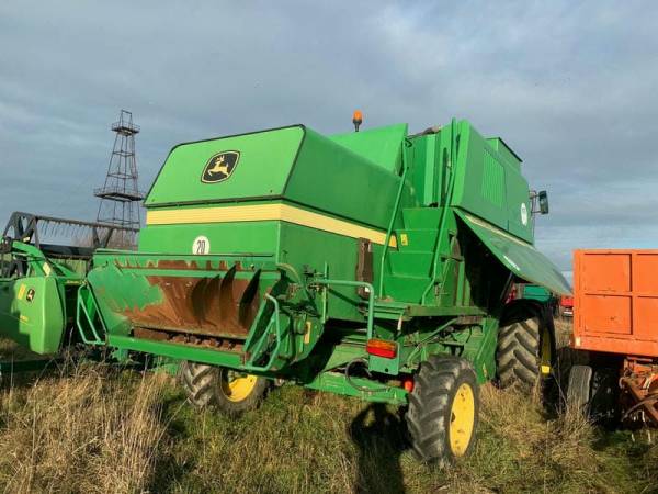 Комбайн John Deere 1550 CWS (2004)