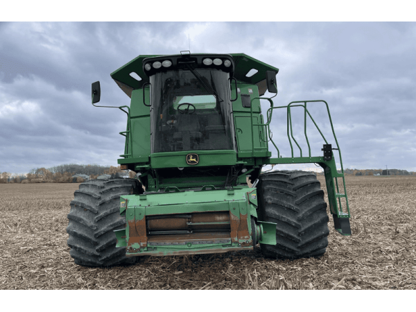 Комбайн John Deere 9760 STS (2007)