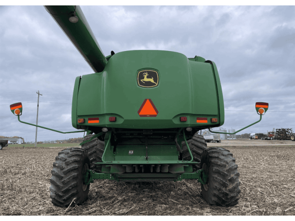 Комбайн John Deere 9760 STS (2007)