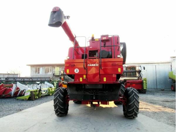 Комбайн Case IH 2388 (2008)