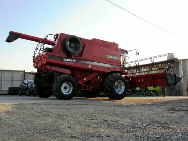 Комбайн Case IH 2388 (2008)