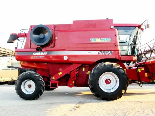 Комбайн Case IH 2388 (2008)
