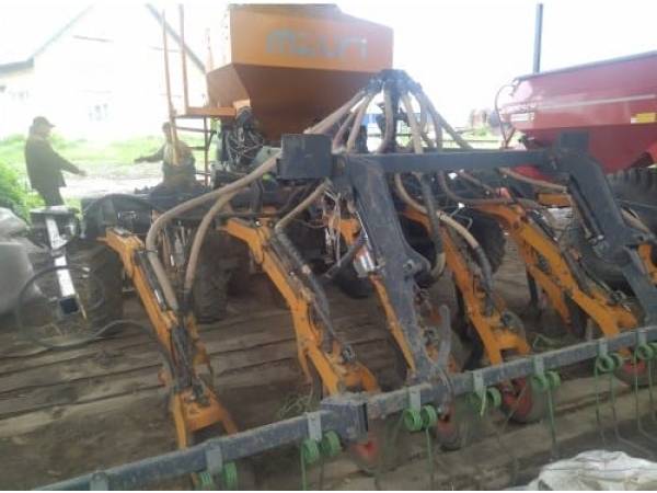 Посівний комплекс Mzuri Pro-Til 4T (2013)