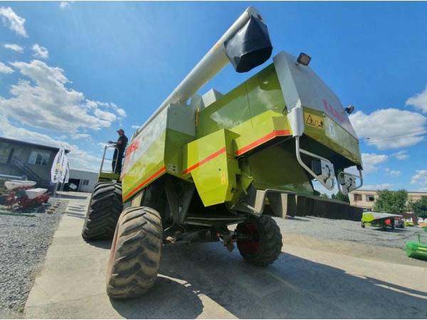Комбайн Claas Lexion 480 (2001)