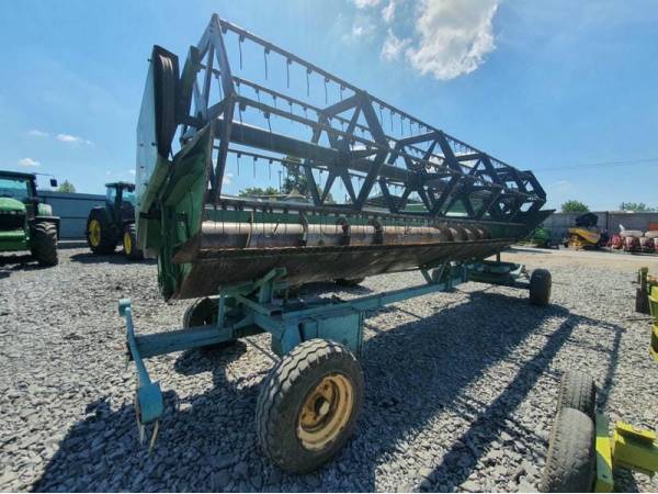 Жатка John Deere 820R (1998)