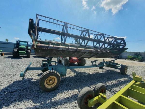 Жатка John Deere 820R (1998)