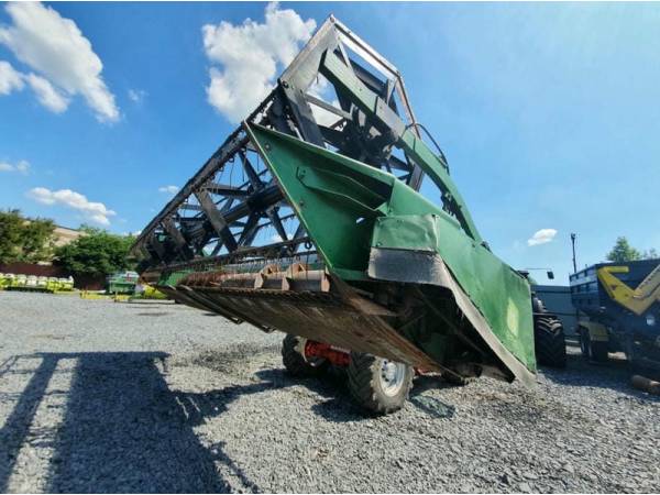 Жатка John Deere 820R (1998)