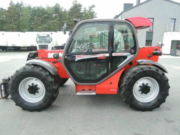 Навантажувач Manitou MLT 735 (2011)