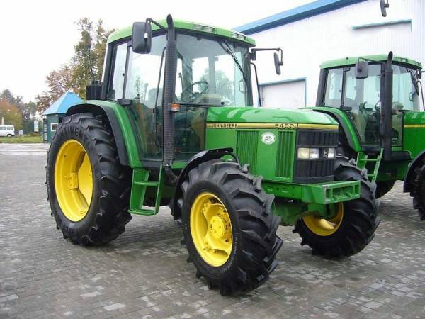 Трактор John Deere 6400 (1997)