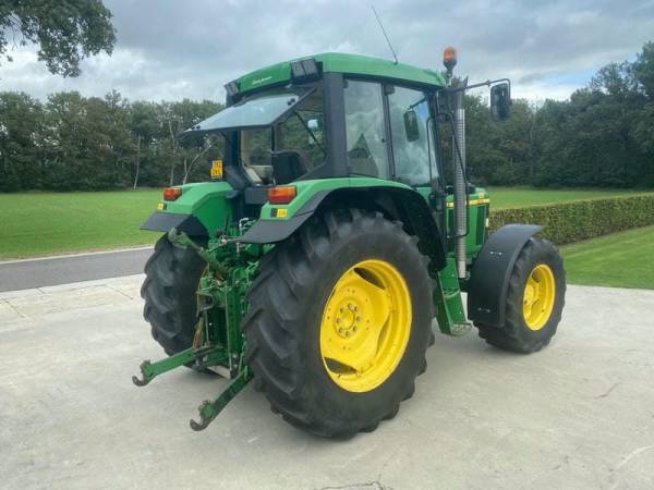 Трактор John Deere 6310 (2002)