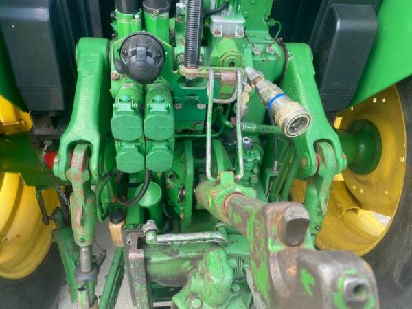 Трактор John Deere 6310 (2002)