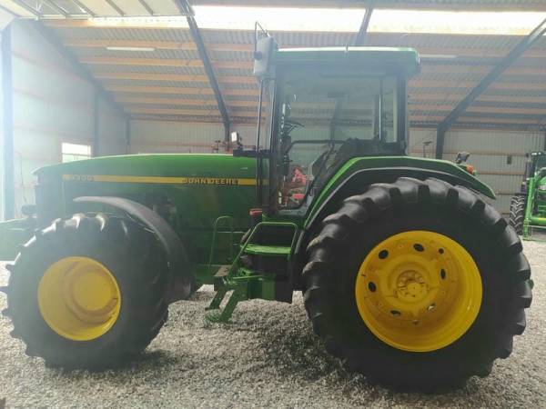 Трактор John Deere 8300 (1996)