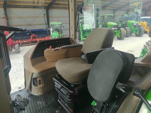 Трактор John Deere 8300 (1996)