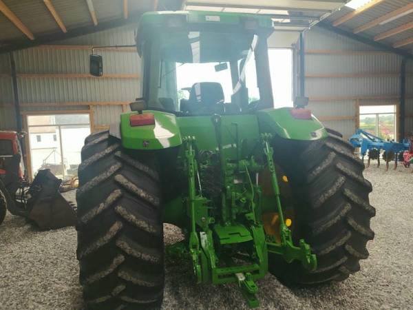 Трактор John Deere 8300 (1996)