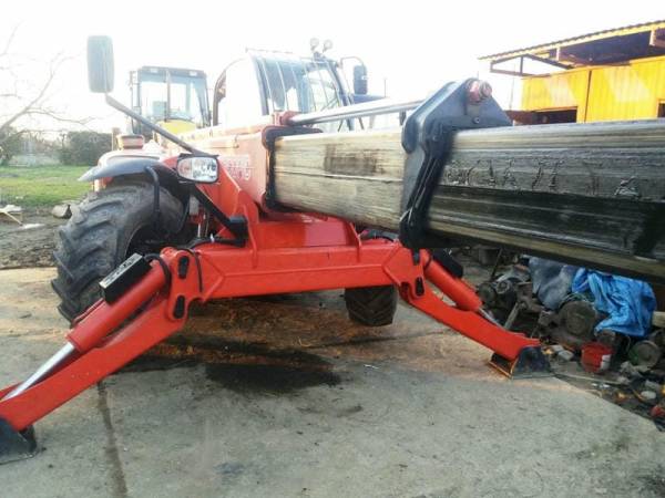 Телескопічний навантажувач Manitou MT1440 (2012)