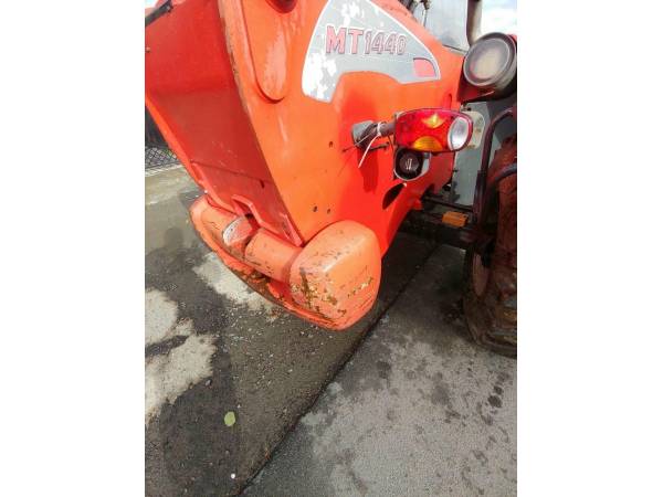Телескопічний навантажувач Manitou MT1440 (2012)