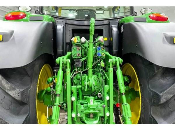 Трактор John Deere 6210R (2013)