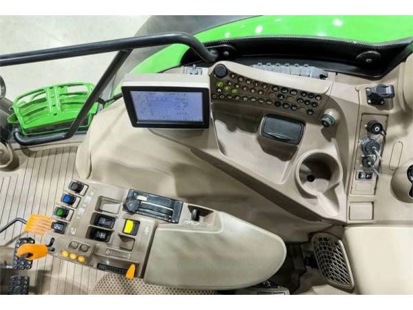 Трактор John Deere 6210R (2013)