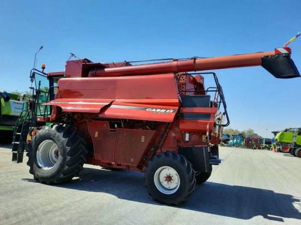 Комбайн Case IH 2388 (2008)