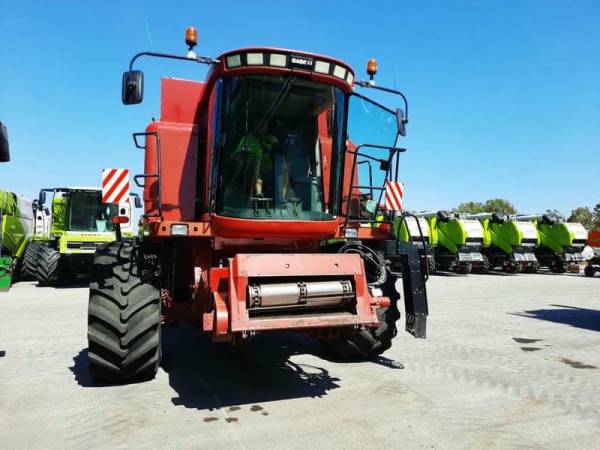 Комбайн Case IH 2388 (2008)