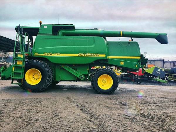 Комбайн John Deere 9640i WTS (2005)