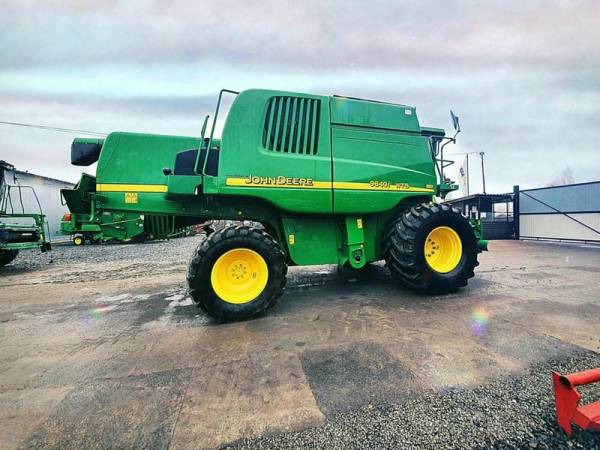 Комбайн John Deere 9640i WTS (2005)