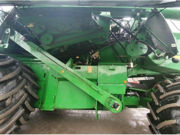 Комбайн John Deere 9640i WTS (2005)